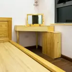 Bàn trang điểm góc gỗ tự nhiên FEGO